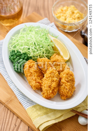 炸牡蠣－酥脆炸牡蠣配塔塔醬 124149755