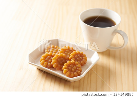 Yakka 韓國糖果圖片 124149895