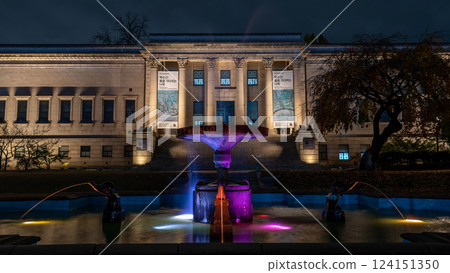 Night view of Seokjojeon neoclassical building in the Deoksugung royal palace of Joseon dynasty in Seoul, South Korea 124151350