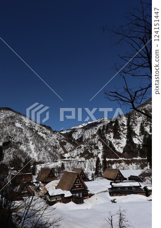 Gokayama Gassho-style Village in Winter 124151447