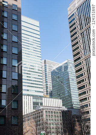 Landscape of the office town looking up at a skyscraper 124151697