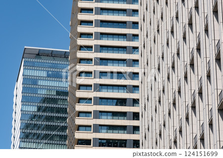 Landscape of the office town looking up at a skyscraper 124151699