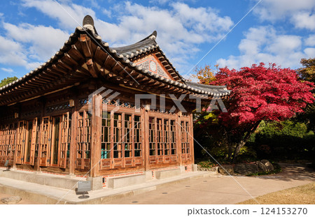 Bukchon Hanok village old traditional Korean architecture district and famous tourist destination in Seoul, South Korea 124153270
