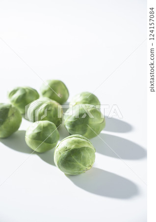 Brussels sprouts 124157084