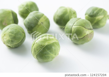 Brussels sprouts 124157204
