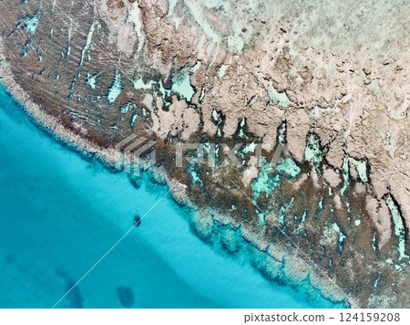 Okinawa's beautiful ocean photographed from above using a drone 124159208