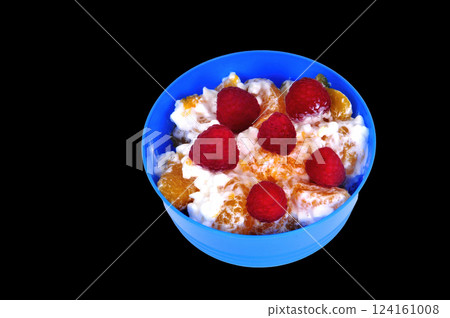 Cottage Cheese, Mandarin Orange, and Raspberries 124161008