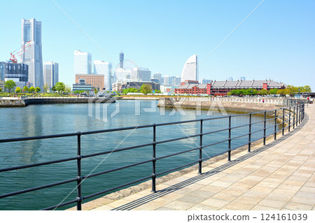 Yokohama  124161039