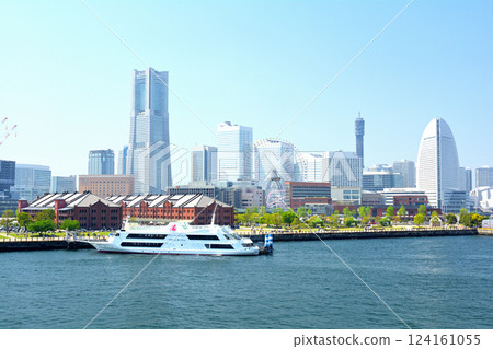 Yokohama  124161055