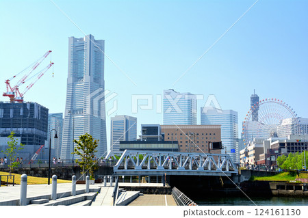 Yokohama  124161130