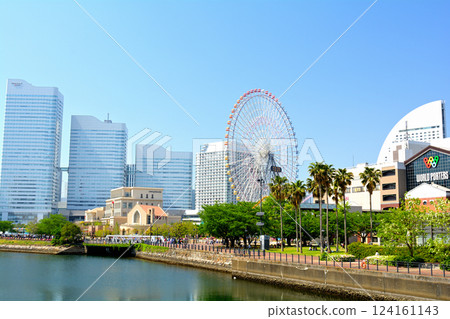Yokohama  124161143