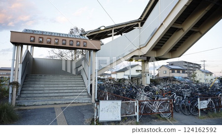 JR高崎線、八高線倉野站北口(自由通行) JR高崎線、八高線倉野站北口(自由通行) 124162592