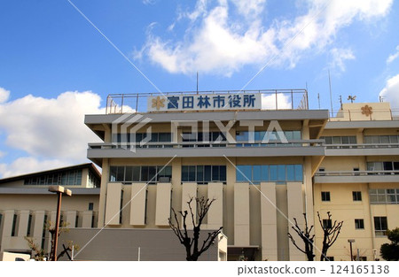 富田林市政府 124165138