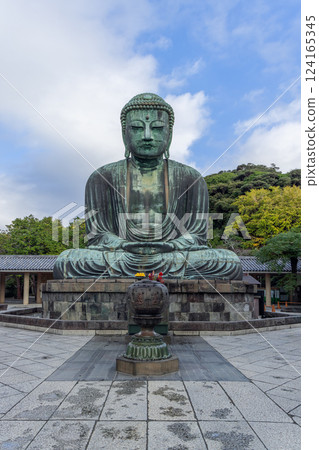 Massive bronze Buddha statue at Kotoku-in temple in Kamakura Japan Massive bronze Buddha statue at Kotoku-in temple in Kamakura Japan 124165345
