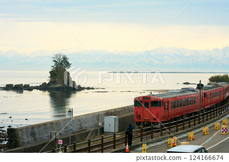 Railway and Amaharashi Coast 124166674