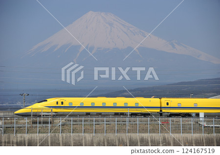 Tokaido Shinkansen Mishima-Shin-Fuji JR Central 923-0 series T4 train (Tokyo) Doctor Yellow 124167519