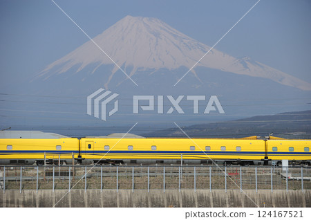 Tokaido Shinkansen Mishima-Shin-Fuji JR Central 923-0 series T4 train (Tokyo) Doctor Yellow 124167521