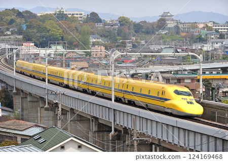 Tokaido Shinkansen Odawara-Atami JR Central 923-0 series T4 train (Tokyo) Doctor Yellow Tokaido Shinkansen Odawara-Atami JR Central 923-0 series T4 train (Tokyo) Doctor Yellow 124169468