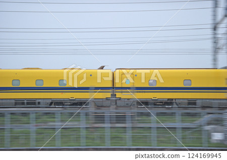 Tokaido Shinkansen Odawara-Shin-Yokohama JR Central 923-0 series T4 train (Tokyo) Doctor Yellow 124169945