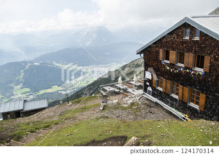 Nordlinger hut on Karwendel Hohenweg, Austria 124170314