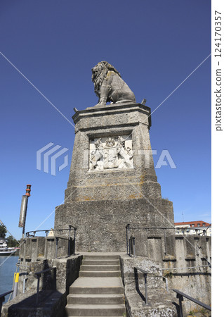 Port of Lindau on Lake Constance, Bavaria, Germany Port of Lindau on Lake Constance, Bavaria, Germany 124170357