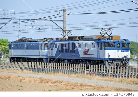 Takasaki Line Okabe-Fukaya JR Freight EF64-1021 (Aichi) + EF65-2069 (Shin-Tsurumi) Takasaki Line Okabe-Fukaya JR Freight EF64-1021 (Aichi) + EF65-2069 (Shin-Tsurumi) 124170942