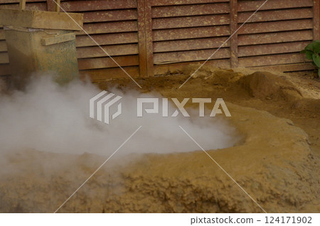 大分縣地獄之旅之一的“灶門地獄” 124171902