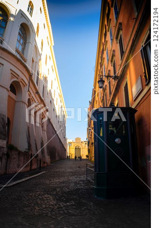 Experience the Magic of Rome's Empty Streets at Golden Hour 124172194