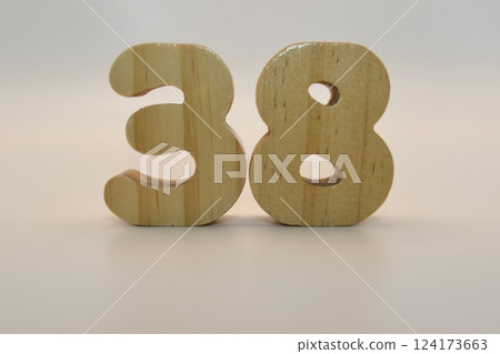 木製數字 124173663
