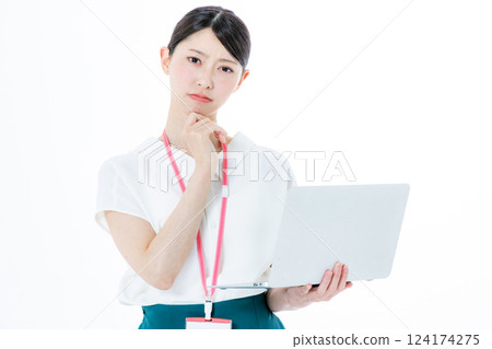有電腦的女人 124174275
