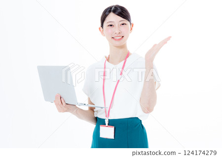 職業女性，電腦，白色背景 124174279