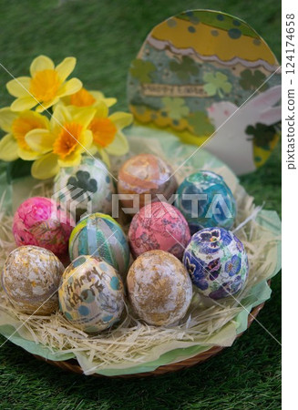 Easter 124174658