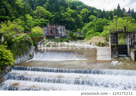 妻籠變電站和妻籠宿的蘭河 124175211
