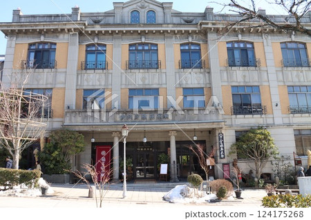 Zenkoji Temple 124175268