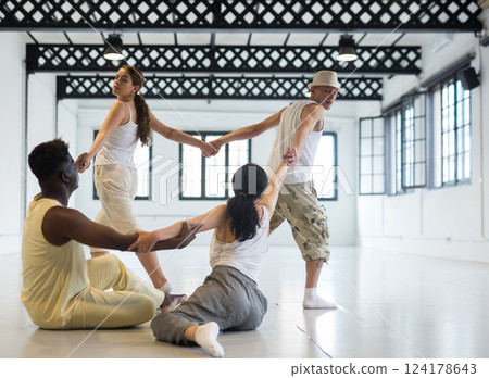 Group of artists demonstrating art performance 124178643