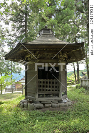 Walking around Matsuida-shuku on the Nakasendo road: Matsuida Hachimangu Shrine, Matsuida-cho, Annaka city 124179515