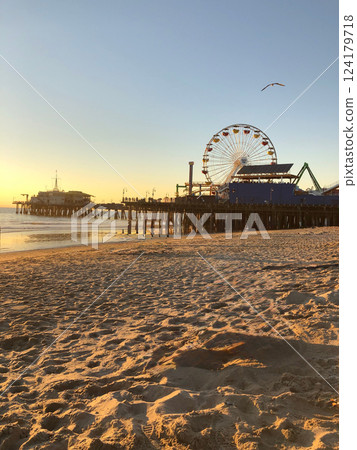 LA at dusk LA at dusk 124179718