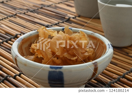 Scallop string Scallop string 124180214