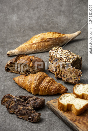 各種麵包麵包套裝 124181095