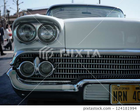 美國汽車，白色，古巴 124181994