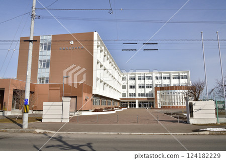 Photographing the Hakodate Municipal Tomoe Junior High School building in early spring in Hakodate, Hokkaido Photographing the Hakodate Municipal Tomoe Junior High School building in early spring in Hakodate, Hokkaido 124182229