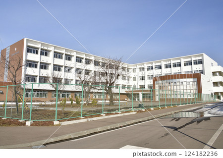 拍攝北海道函館市立巴中學初春校舍 124182236