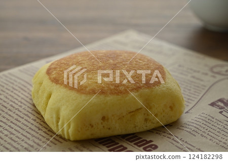 Thick omelet steamed bread Thick omelet steamed bread 124182298