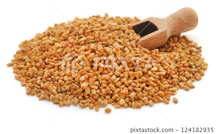 Fenugreek seeds 124182935