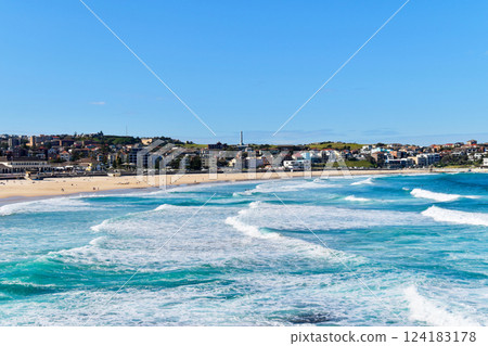 Bondi Beach 124183178