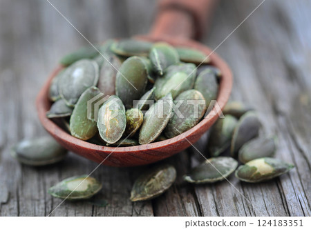 Pumpkin seeds roasted and salty 124183351