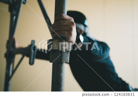 Electrical worker  124183631