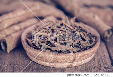 Dry tobacco leaves Dry tobacco leaves 124183672
