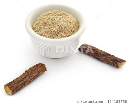Liquorice with powder 124183768