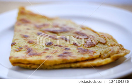 Fresh paratha 124184286